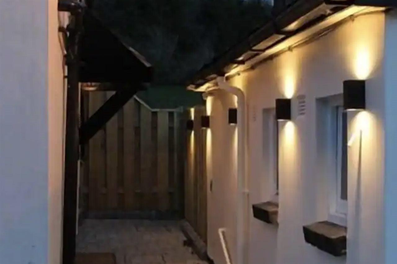 We Three Loggerheads Hotel Gwernymynydd Luaran gambar